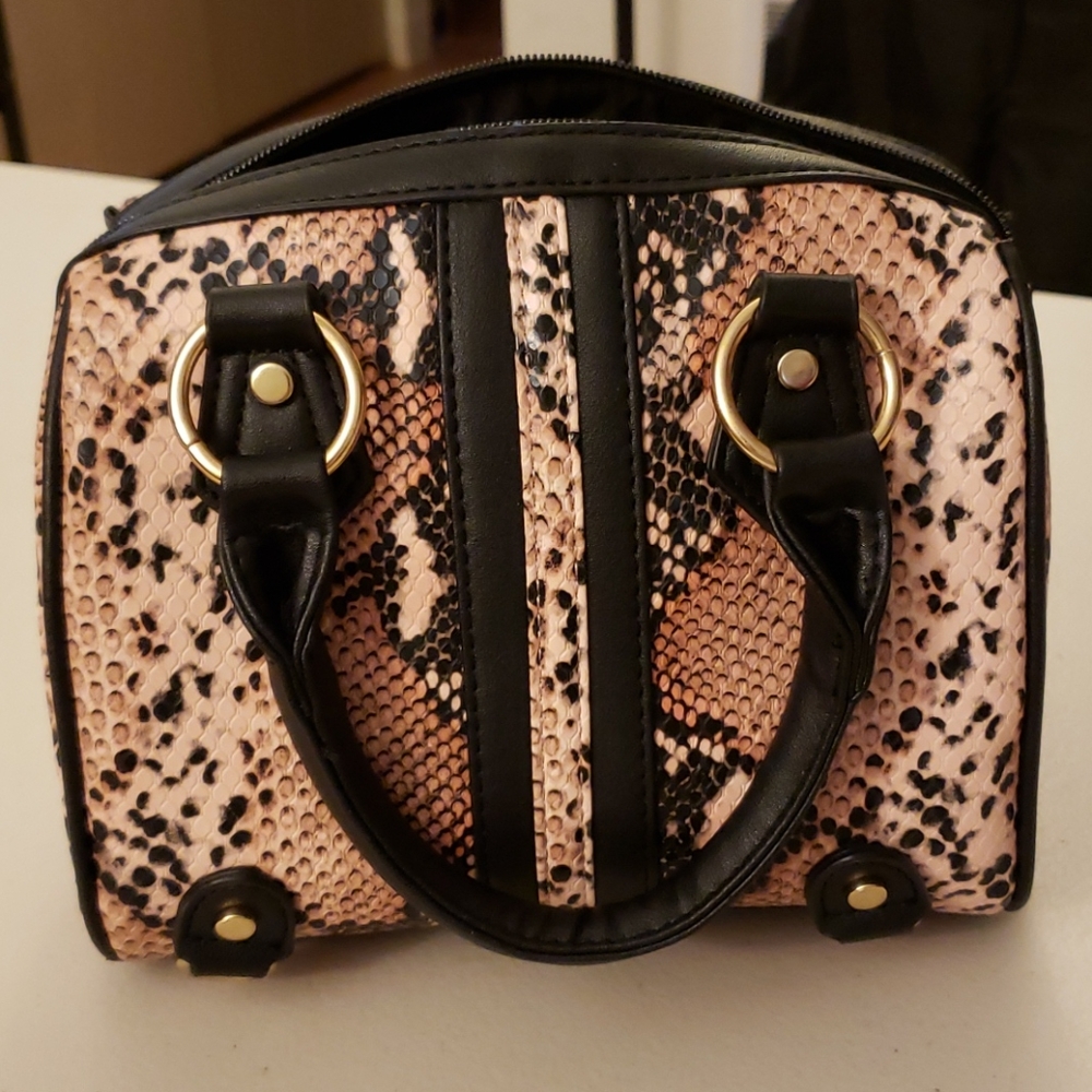 Mini Duffle Imitation Pink Snake Skin - Picture 1 of 9